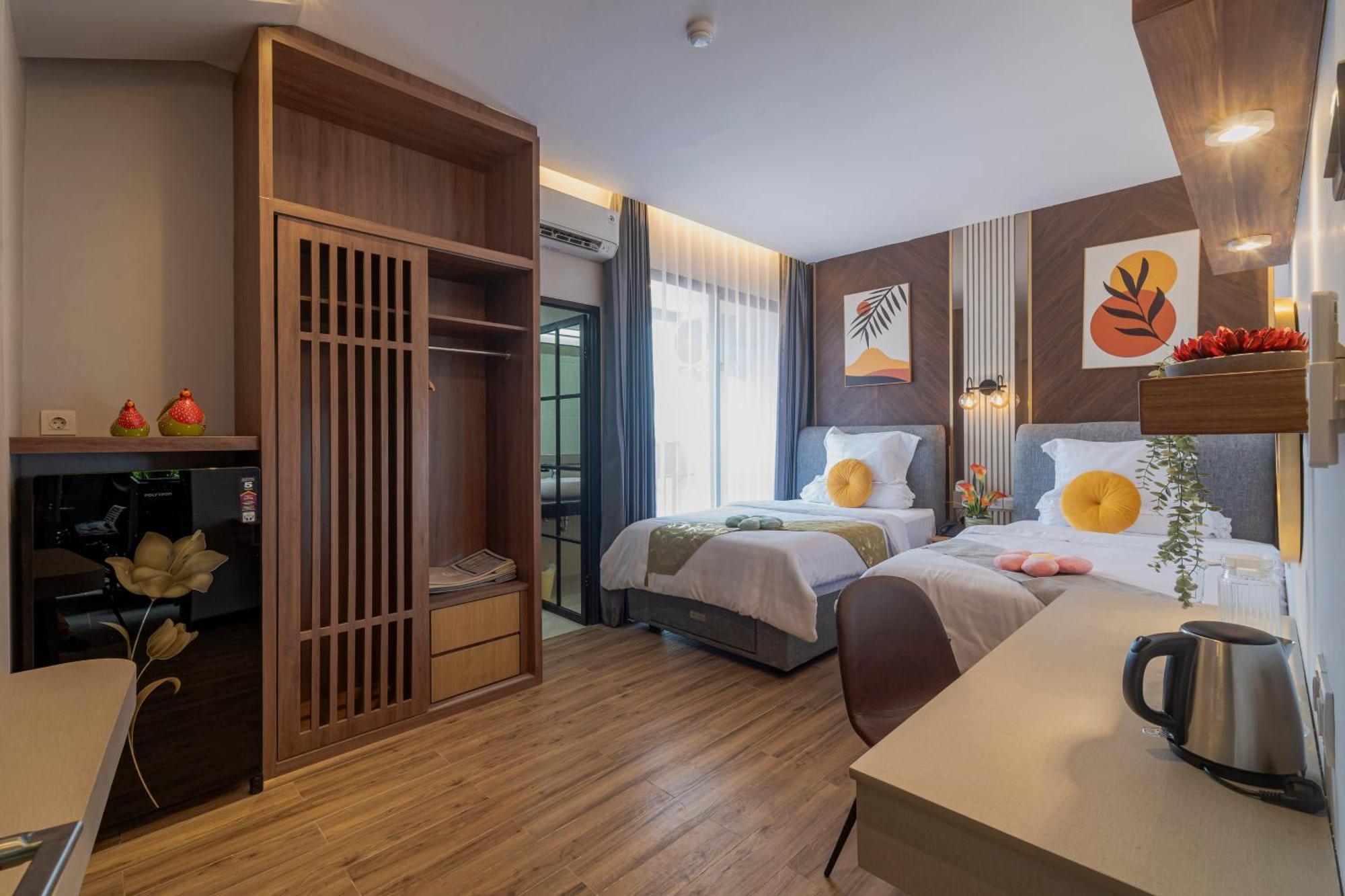 Stay.Vie Hotel Surabaya Luaran gambar