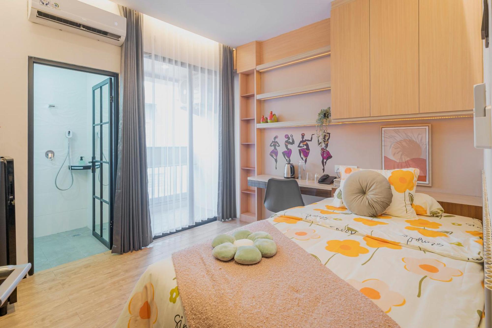 Stay.Vie Hotel Surabaya Luaran gambar