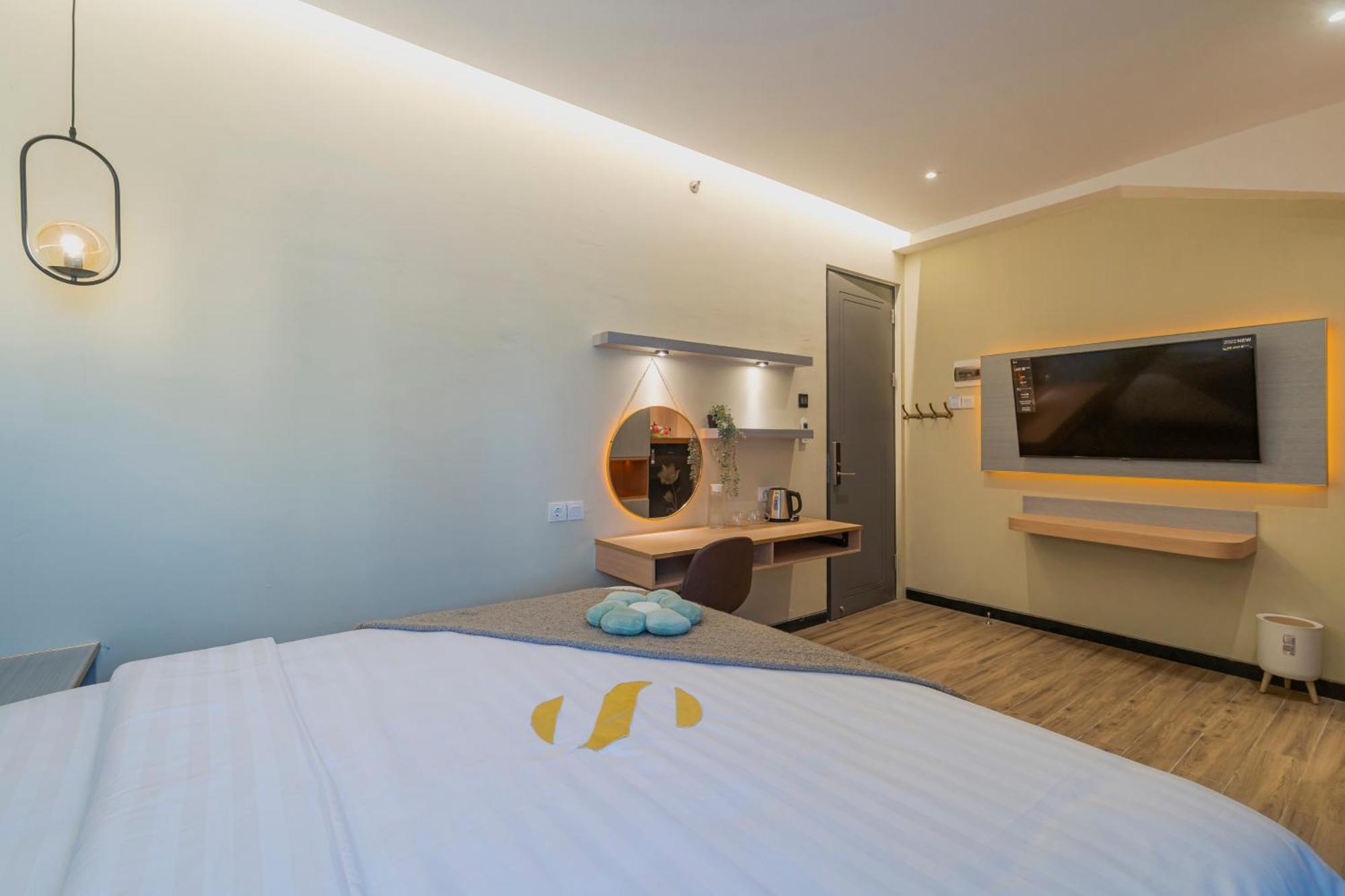 Stay.Vie Hotel Surabaya Luaran gambar